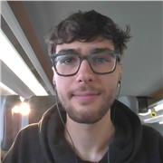 Étudiant post bac en communication. Natif Italien et bilingue anglais. Passionné de philosophie. J'ai eu mon bac avec 14,93